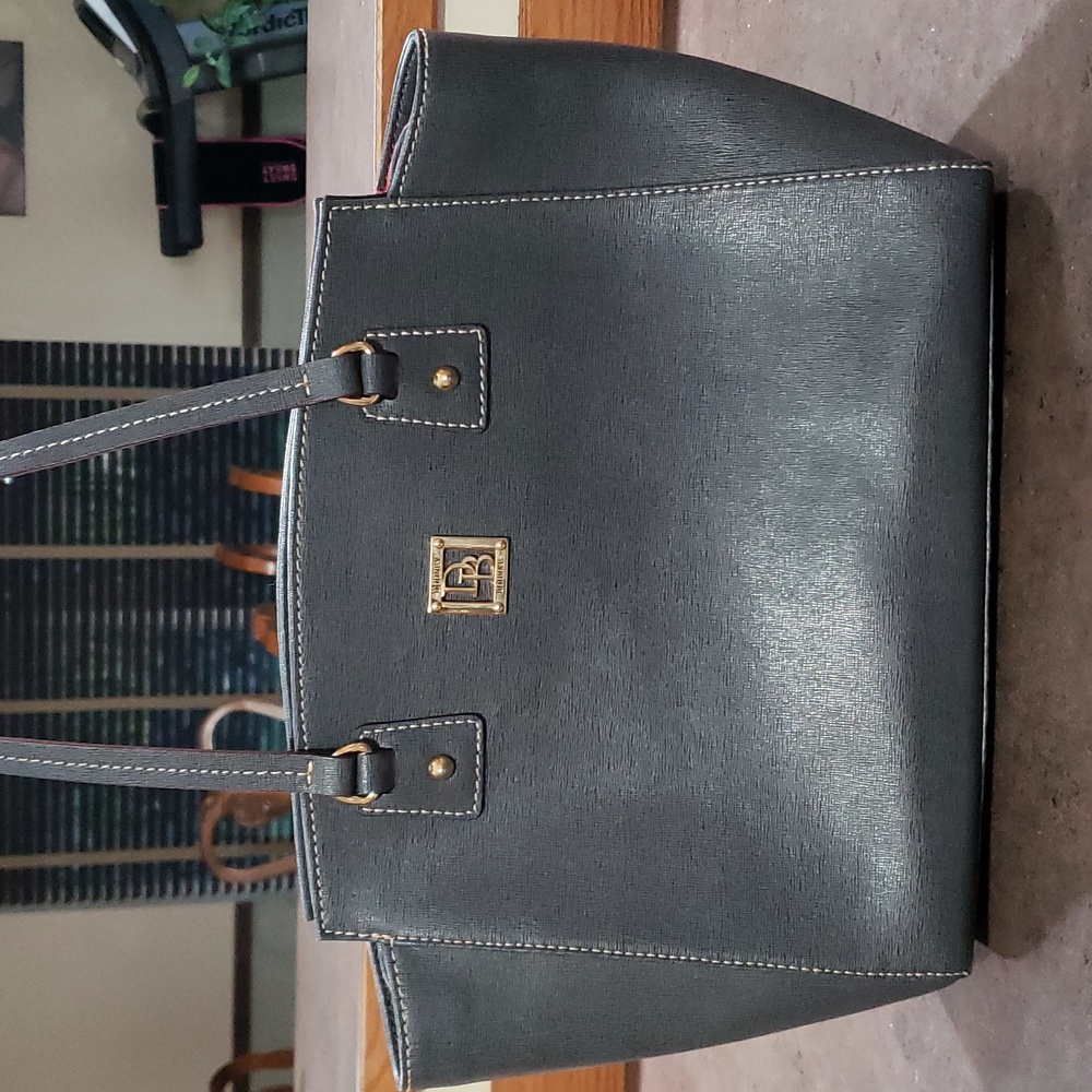Dooney & Bourke Tote